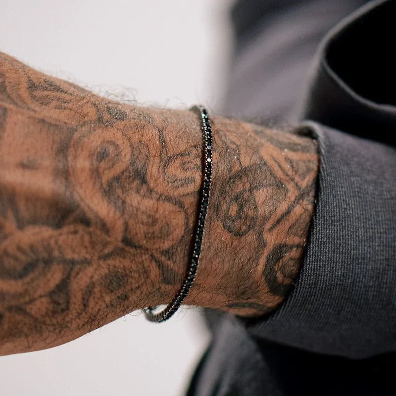 BIAŁEVO CZARNA BRANSOLETKA